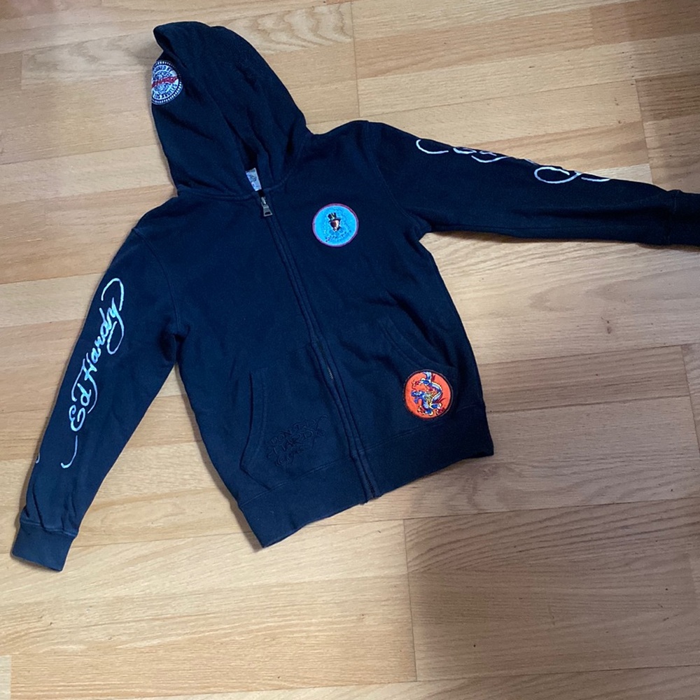 Sweater/ hoodie